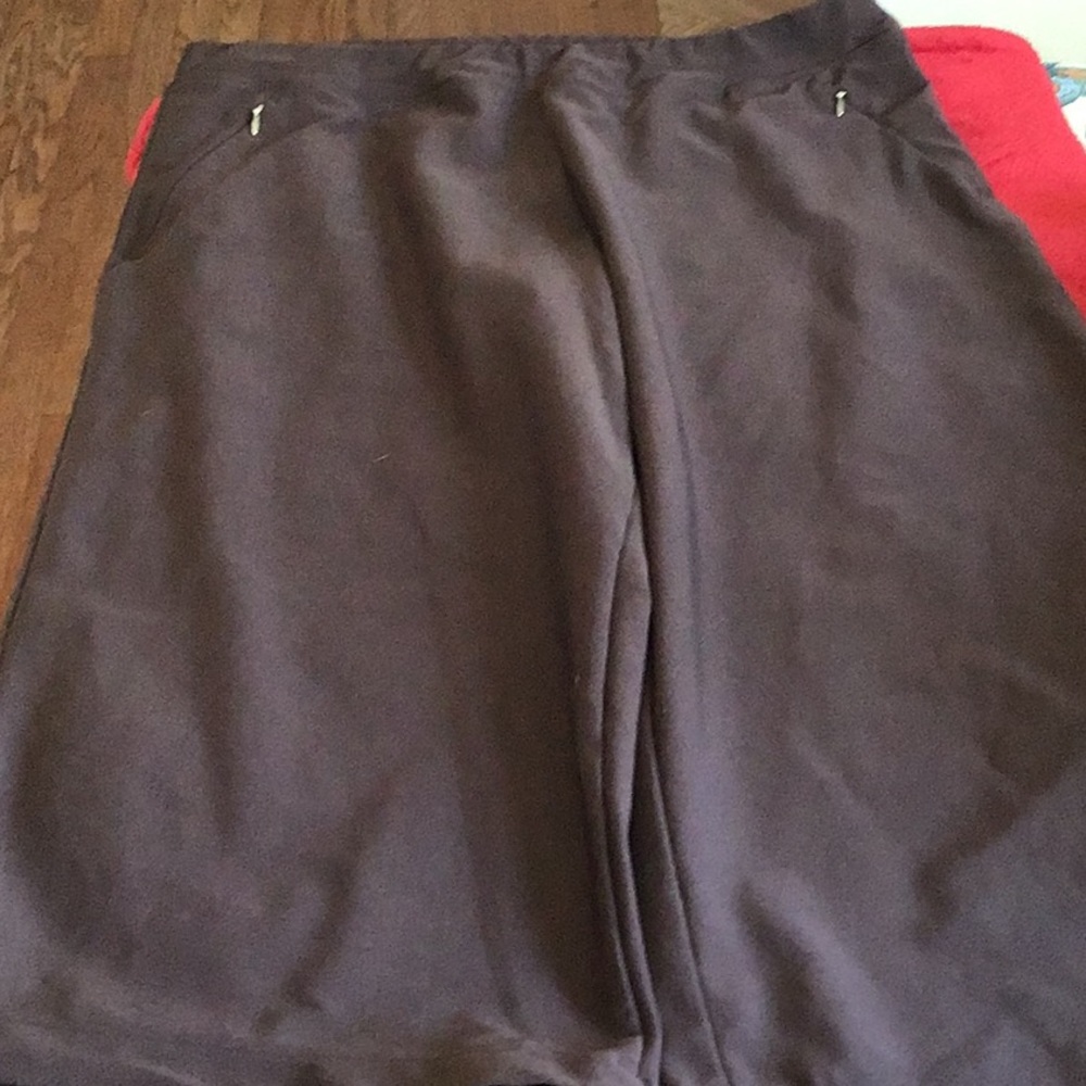 Lucy exercise pants